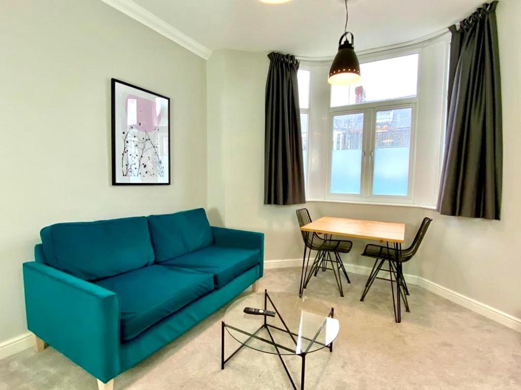 Victoria House By Switchback Stays Κάρντιφ Εξωτερικό φωτογραφία