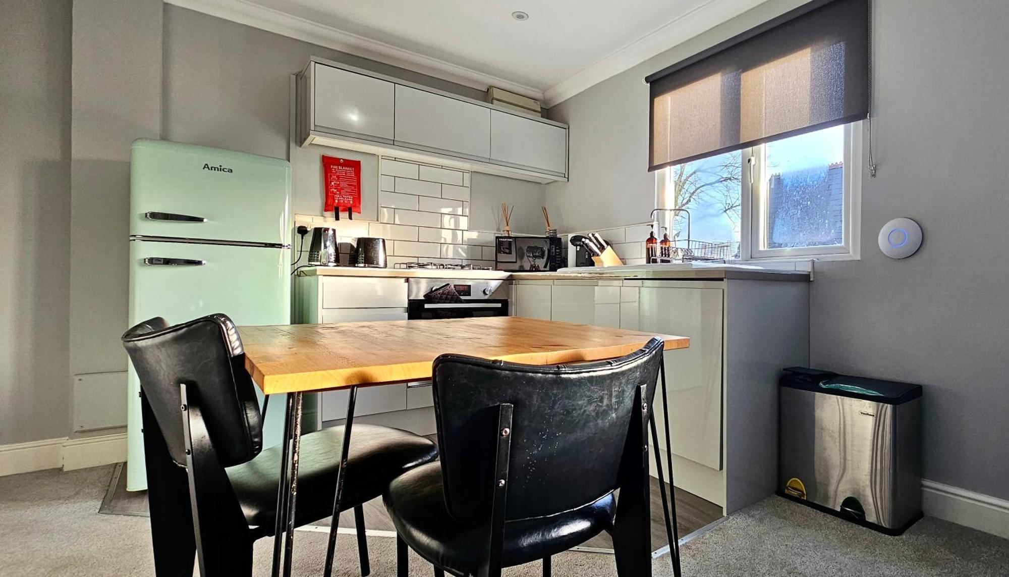 Victoria House By Switchback Stays Κάρντιφ Εξωτερικό φωτογραφία
